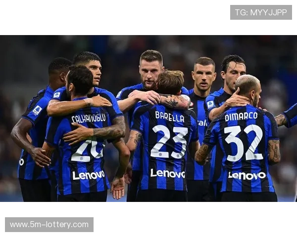 国际米兰6分领跑,米兰双雄争冠格局初现端倪 国际米兰6分领跑,米兰双雄争冠格局初现端倪